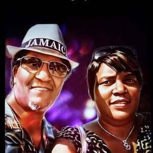 Meet your Posher, Maxie